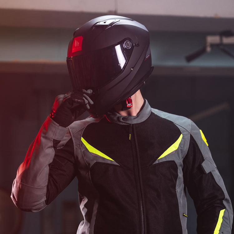 Helmet visors