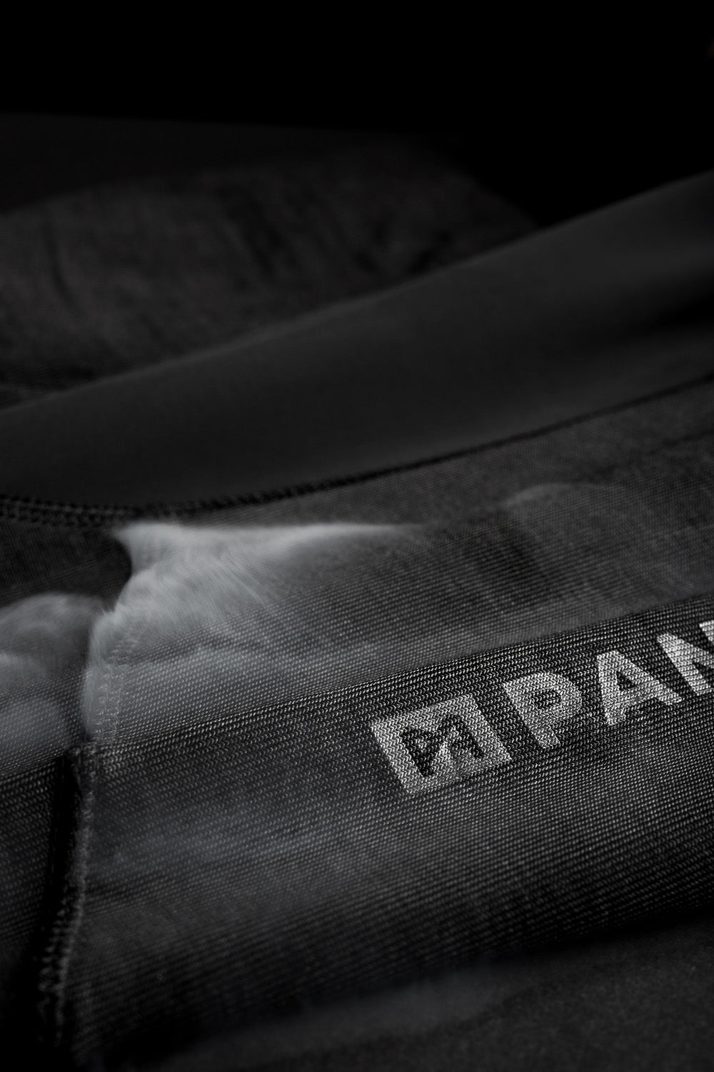 SKIN UH 03 – Protective motorcycle base layer / pants