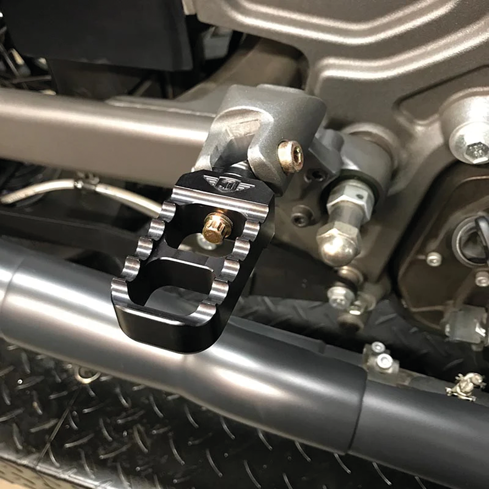 JOKER MACHINE FOOT PEGS FOR INDIAN SCOUT & VICTORY OCTANE - view 2