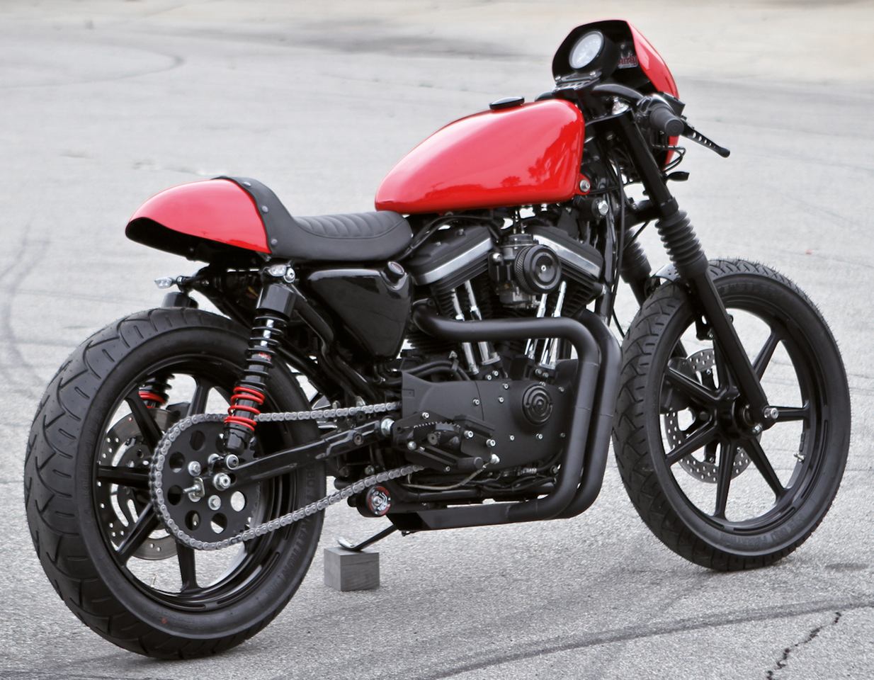 CAFE RACER STYLE SEAT FOR SPORTSTER Secondary image