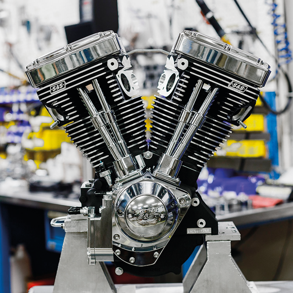 S&S V-SERIES ENGINES - view 1