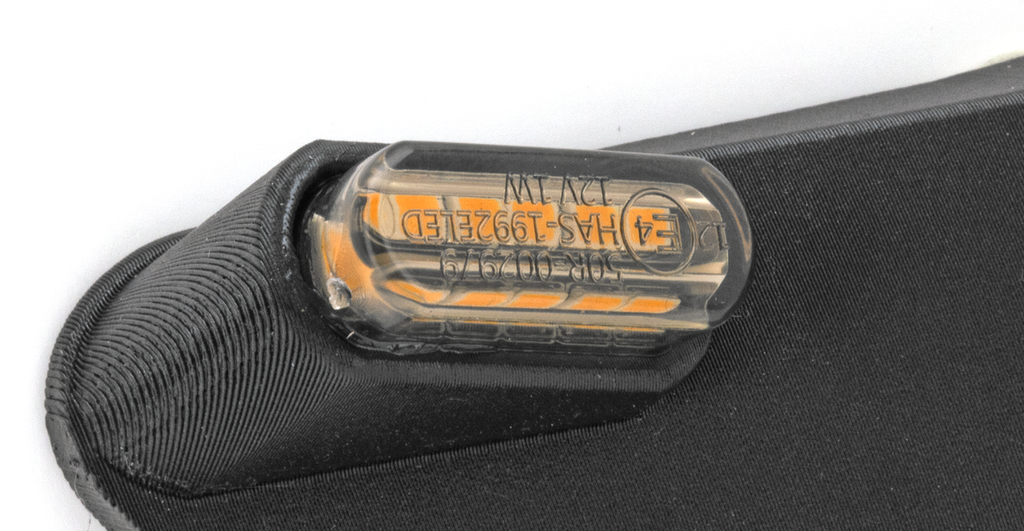 DOMINATOR WIND DEFLECTOR TURN SIGNALS ST STYLE FAIRING - view 3