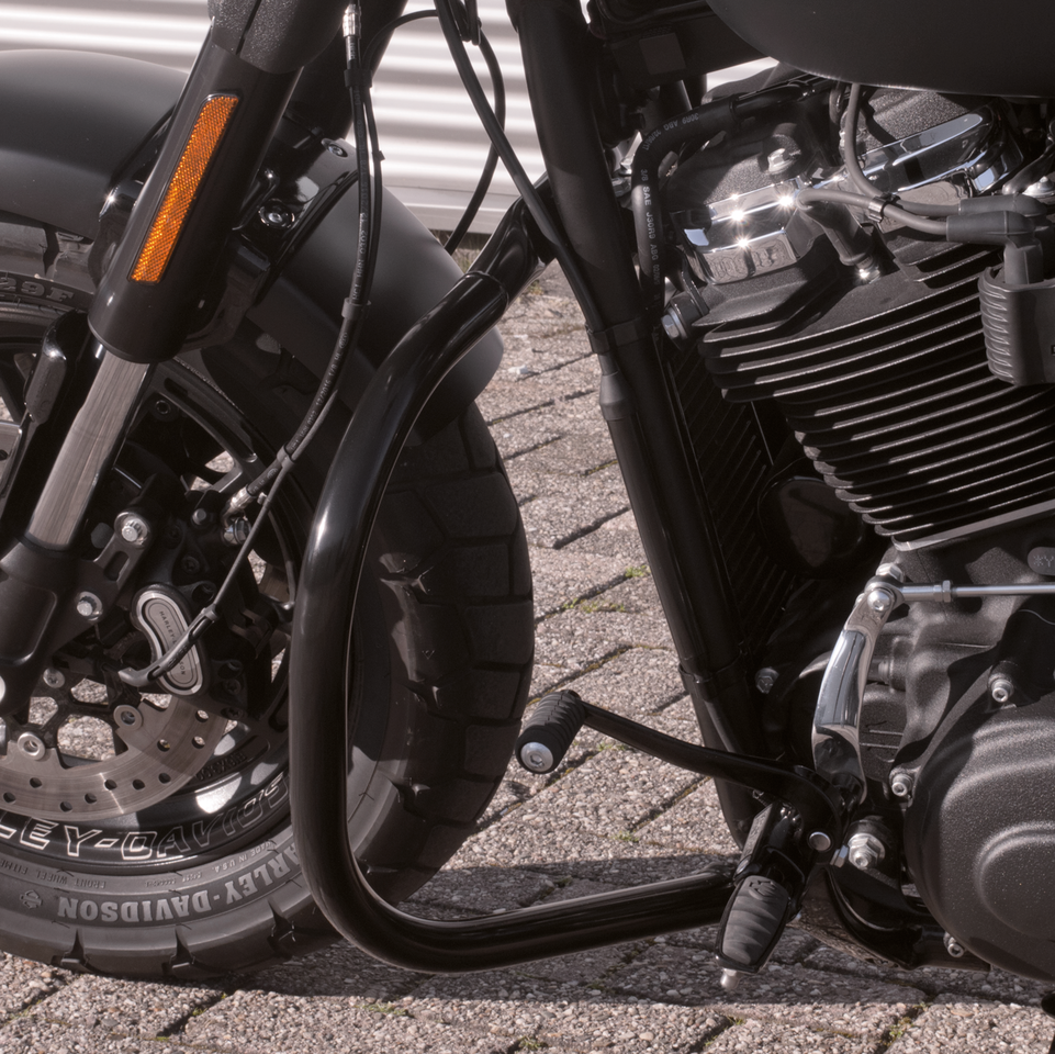 CRASH/HIGHWAY BARS FOR HARLEY-DAVIDSON - view 2