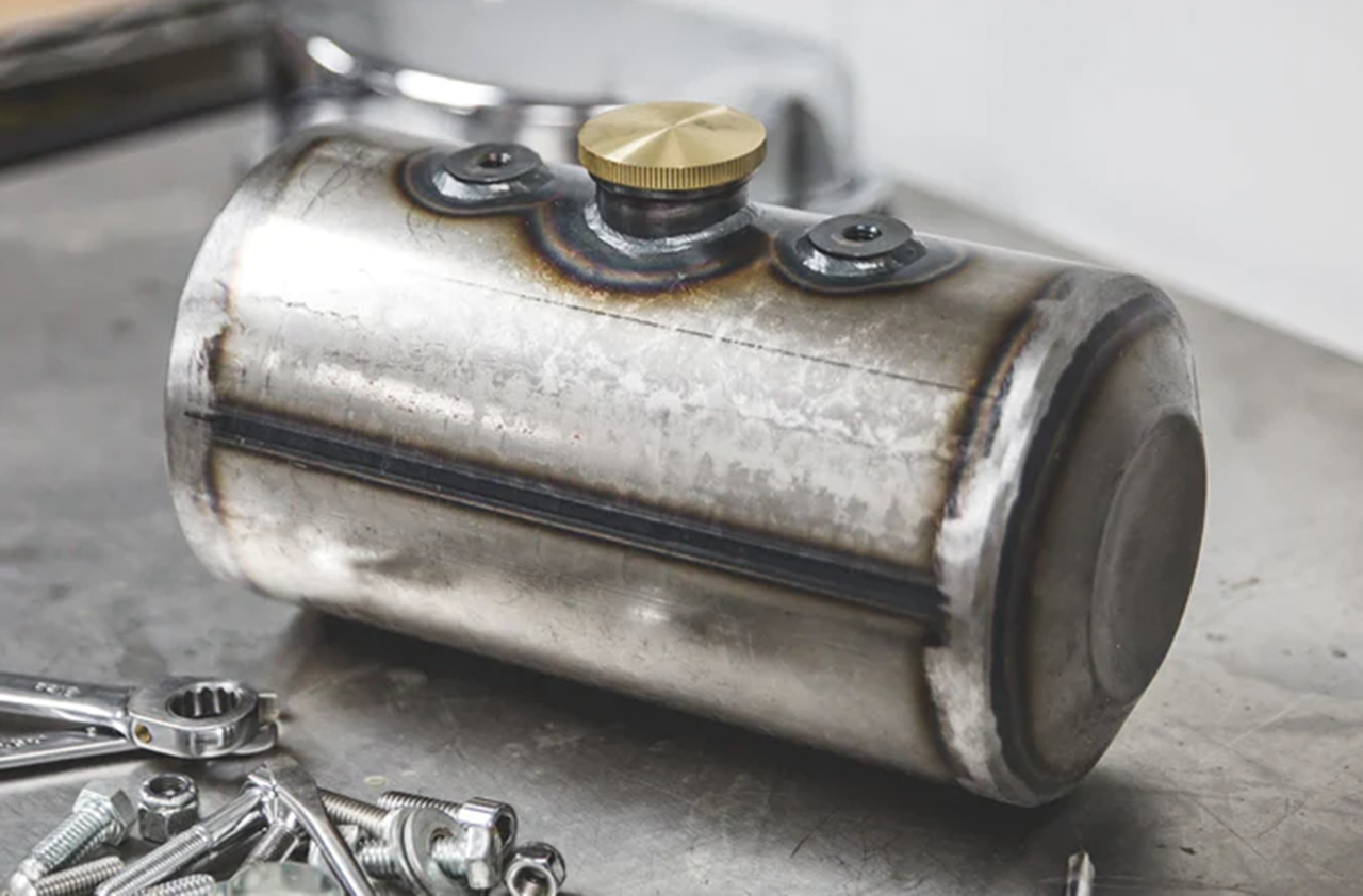 LOWBROW CUSTOMS TANK CAPS AND WELD-IN BUNGS Secondary image