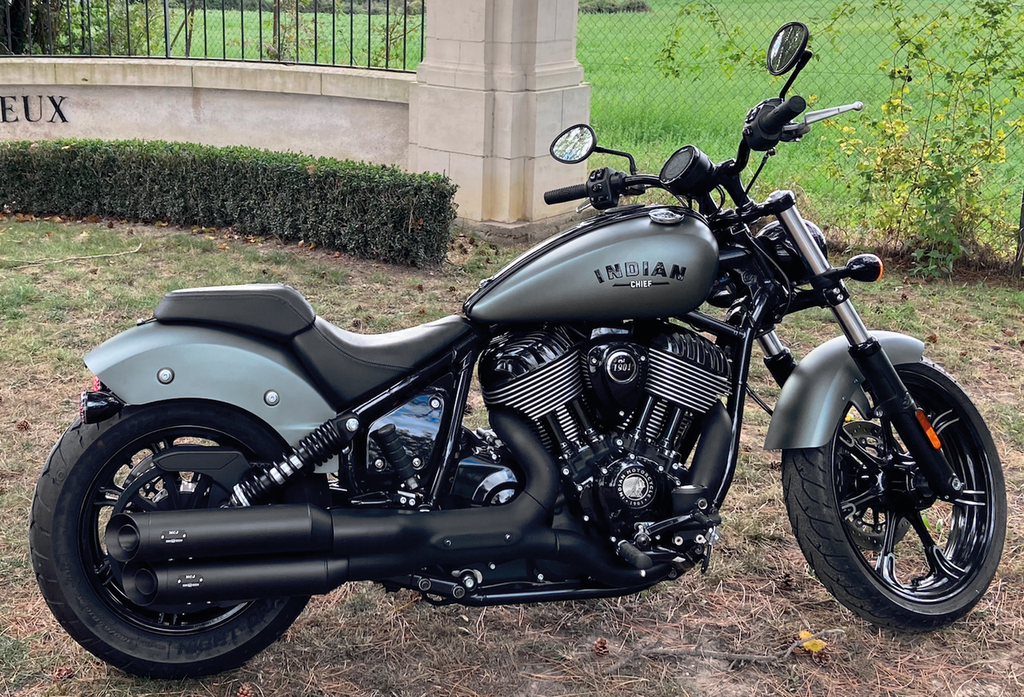 MCJ ADJUSTABLE SLIP-ON MUFFLERS FOR INDIAN CHIEF - view 2