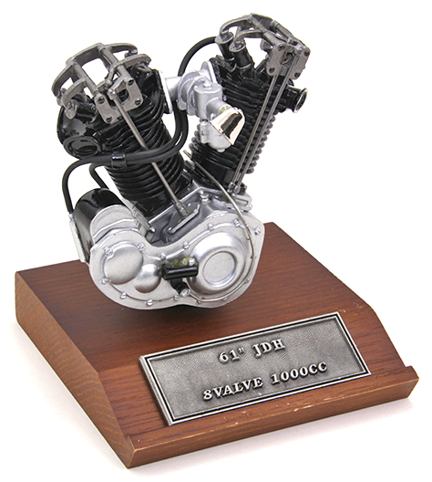 SCALE 1:6 MODEL ENGINES - view 1