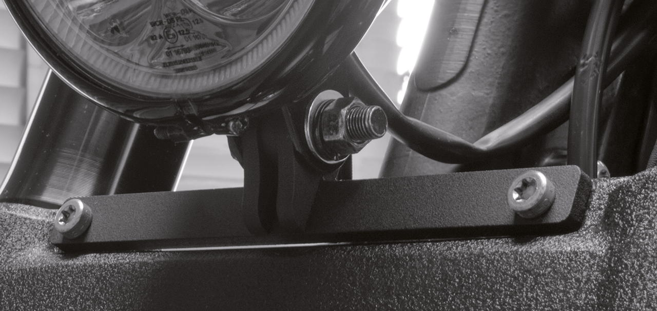 FAT BOB HEADLIGHT BRACKET Secondary image