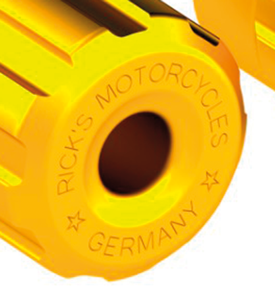 RICK'S CLUBSTYLE CRASH BARS FOR MILWAUKEE EIGHT SOFTAIL Secondary image