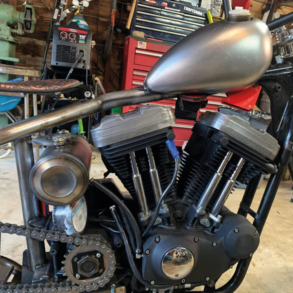 LOWBROW CUSTOMS UNIVERSAL OIL TANKS - view 3