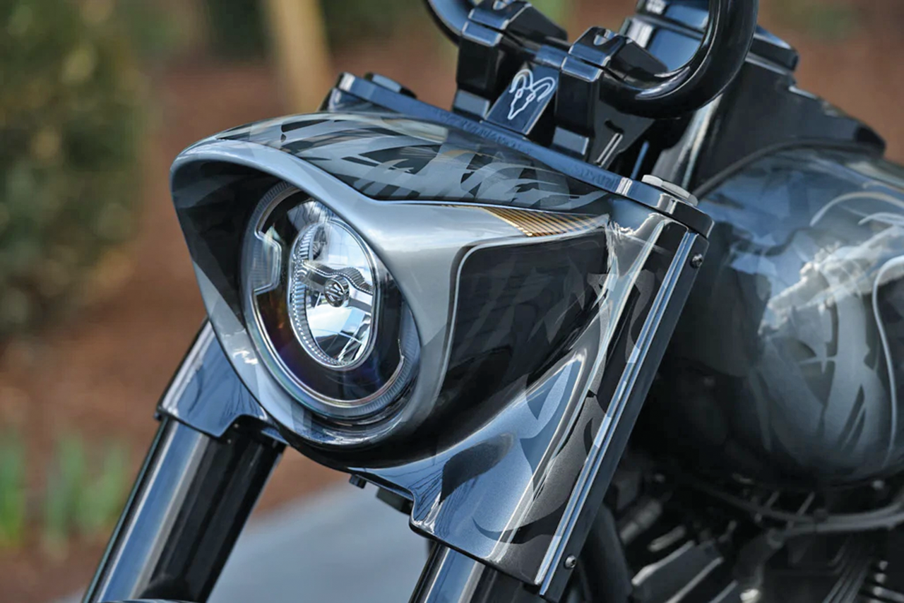 "EL CABRON" HEADLIGHT NACELLE FOR HERITAGE SOFTAIL Secondary image