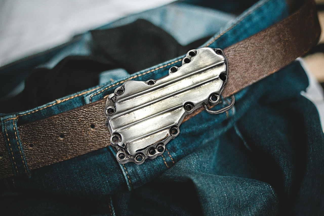 CAM COVER STYLE BELT BUCKLE - view 3