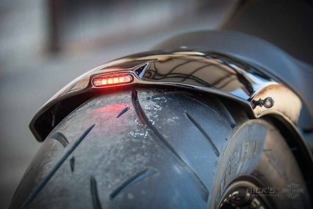 RICK’S MILWAUKEE EIGHT SOFTAIL REAR FENDERS - view 3