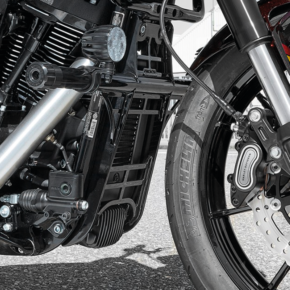 RICK'S CLUBSTYLE CRASH BARS FOR MILWAUKEE EIGHT SOFTAIL Secondary image