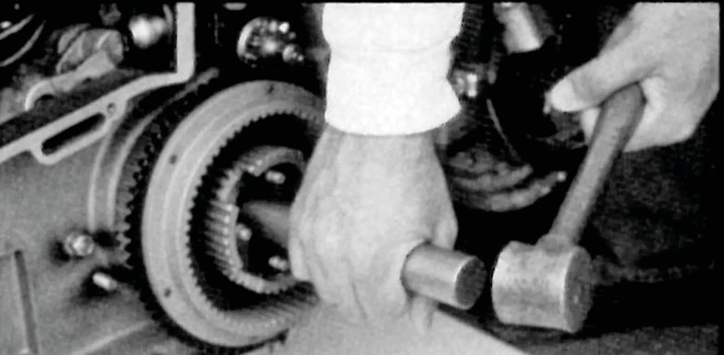 "TAPER SHAFT" CLUTCH HUB REMOVAL TOOL - view 2