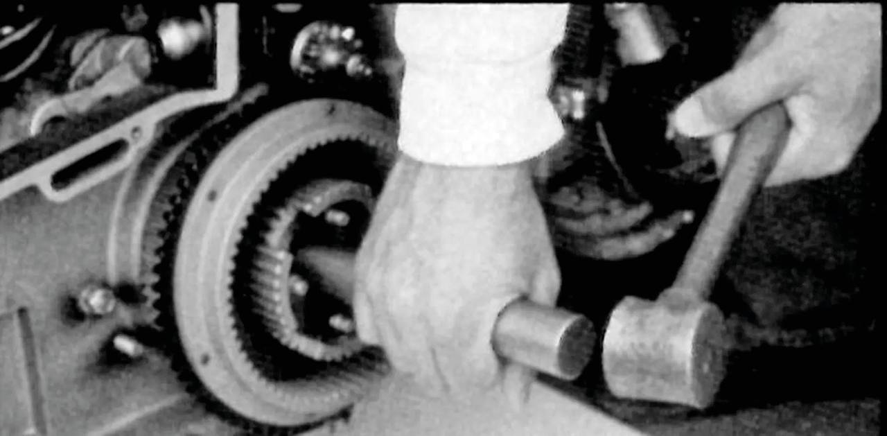 "TAPER SHAFT" CLUTCH HUB REMOVAL TOOL - view 2