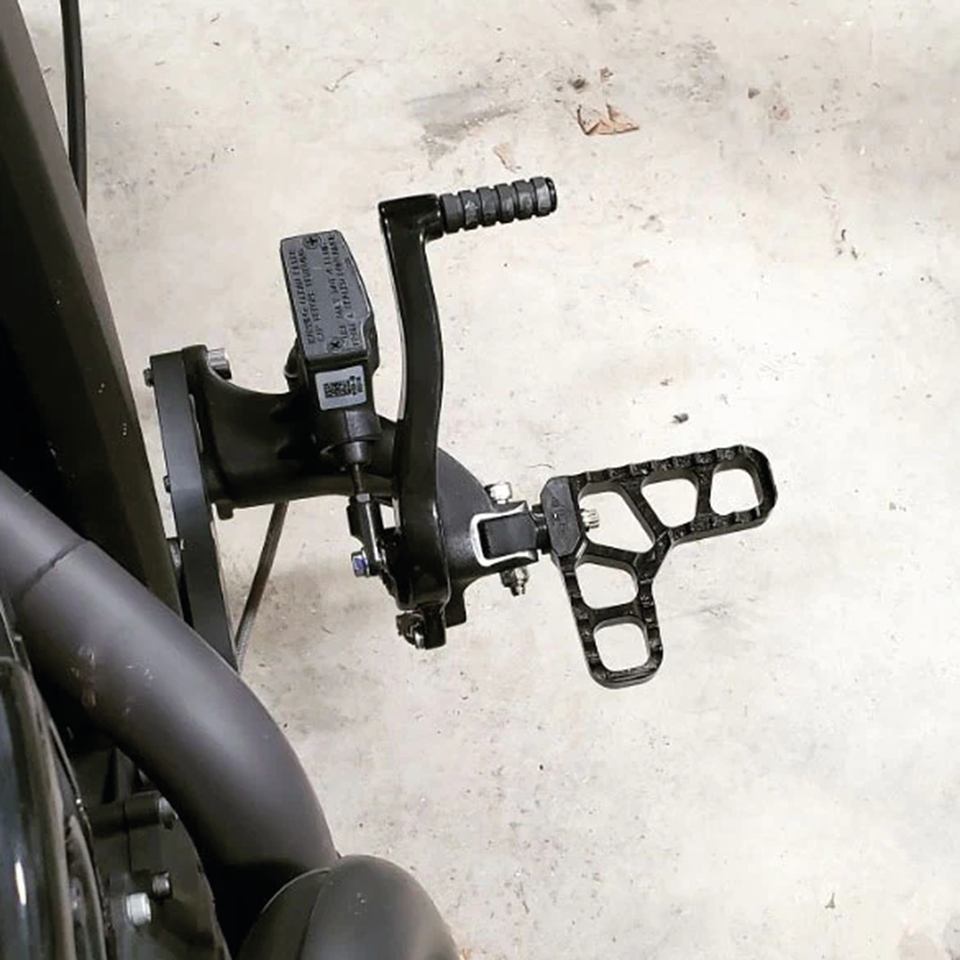 JOKER MACHINE FOOT PEGS FOR INDIAN SCOUT & VICTORY OCTANE - view 2