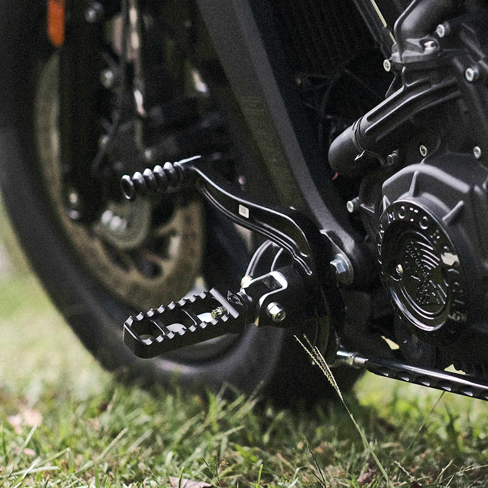 JOKER MACHINE FOOT PEGS FOR INDIAN SCOUT & VICTORY OCTANE Secondary image