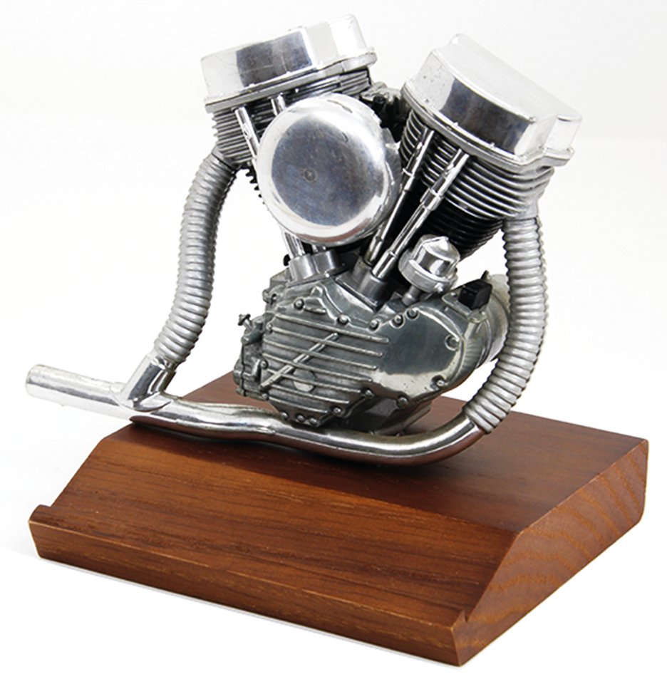 SCALE 1:6 MODEL ENGINES - view 1