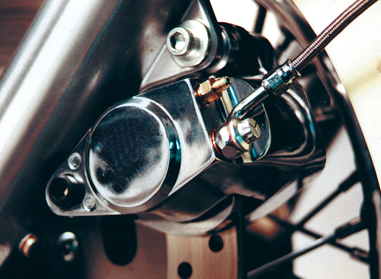 FRONT BRAKE CALIPERS 1984-1999 STYLE - view 1 Main image